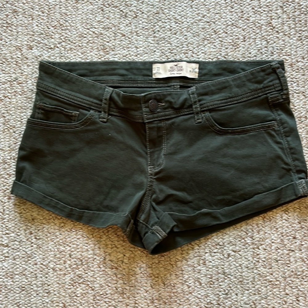 Hollister short-shorts, size 11, w 30